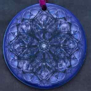 ROUND CERAMIC
ORNAMENT
DEEP PURPLE 2